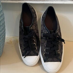 Coach Empire SZ 7  Black Lace-Up Sneakers